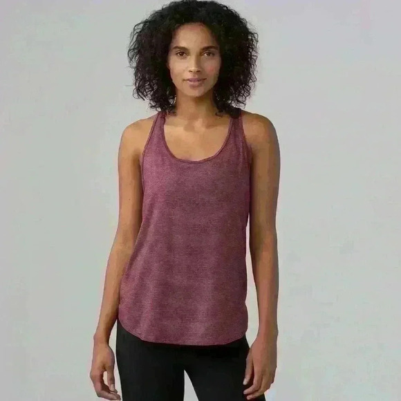 Lululemon 105 Singlet
Heathered Bordeaux Drama size 2 - Picture 1 of 10